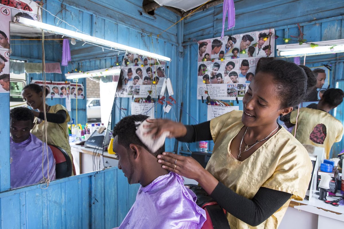 From setting up an impact investing vehicle to microfinance and investing through intermediaries — INGOs have diverse ways to dive into impact investing. Our new report maps out how they can engage directly or indirectly to drive real change: zurl.co/cKVbA