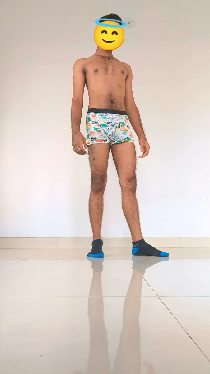 Newyear special🤭. കളി ഒന്നും കിട്ടിയില്ല 😔. അതുകൊണ്ട് ഒരു post എങ്കിലും ഇട്ടേക്കാന്നു വച്ചു 😜. കിടക്കട്ടെ എന്റെ പിന്നാമ്പുറവും ഉമ്മറവും. ❤️