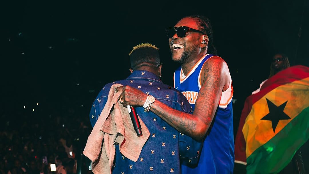 Shattawalenews's tweet image. Shatta Wale x Vybz Kartel got so much love for each other. This is organic chemistry 🥂🔥

#SMGAZA #WorldBoss x #AfricanBoss 🙌