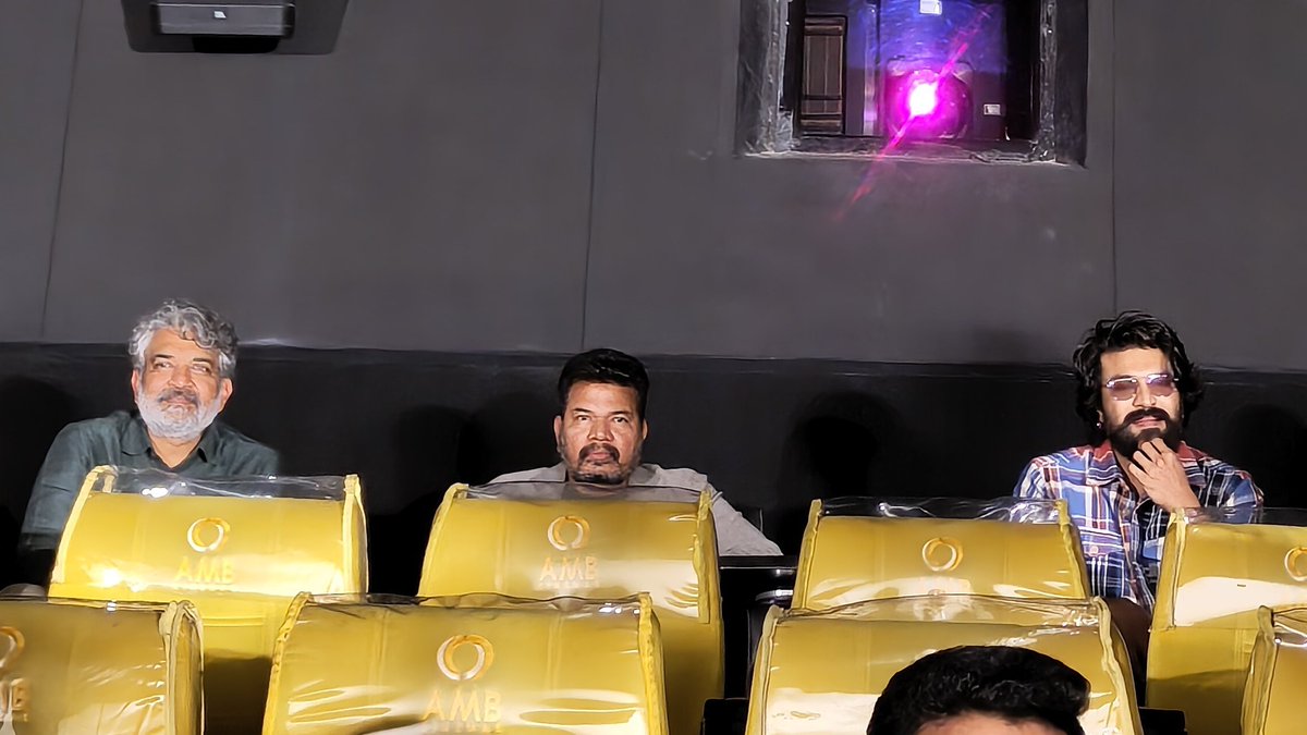 CharanCraft's tweet photo. The Trio is here ๐ฅ๐ฅ๐ฅ
#GameChangerTrailer Launch.
#GameChanger @AlwaysRamCharan @shankarshanmugh @ssrajamouli
#GameChangerTrailer ๐ฅ๐ฅ๐ฅ๐ฅ๐ฅต
#GameChanger @AlwaysRamCharan
#GameChangerGlobalEvent
#GameChangerTeaser
#RamCharan #GlobalStarRamCharan https://t.co/hCGycrddA5