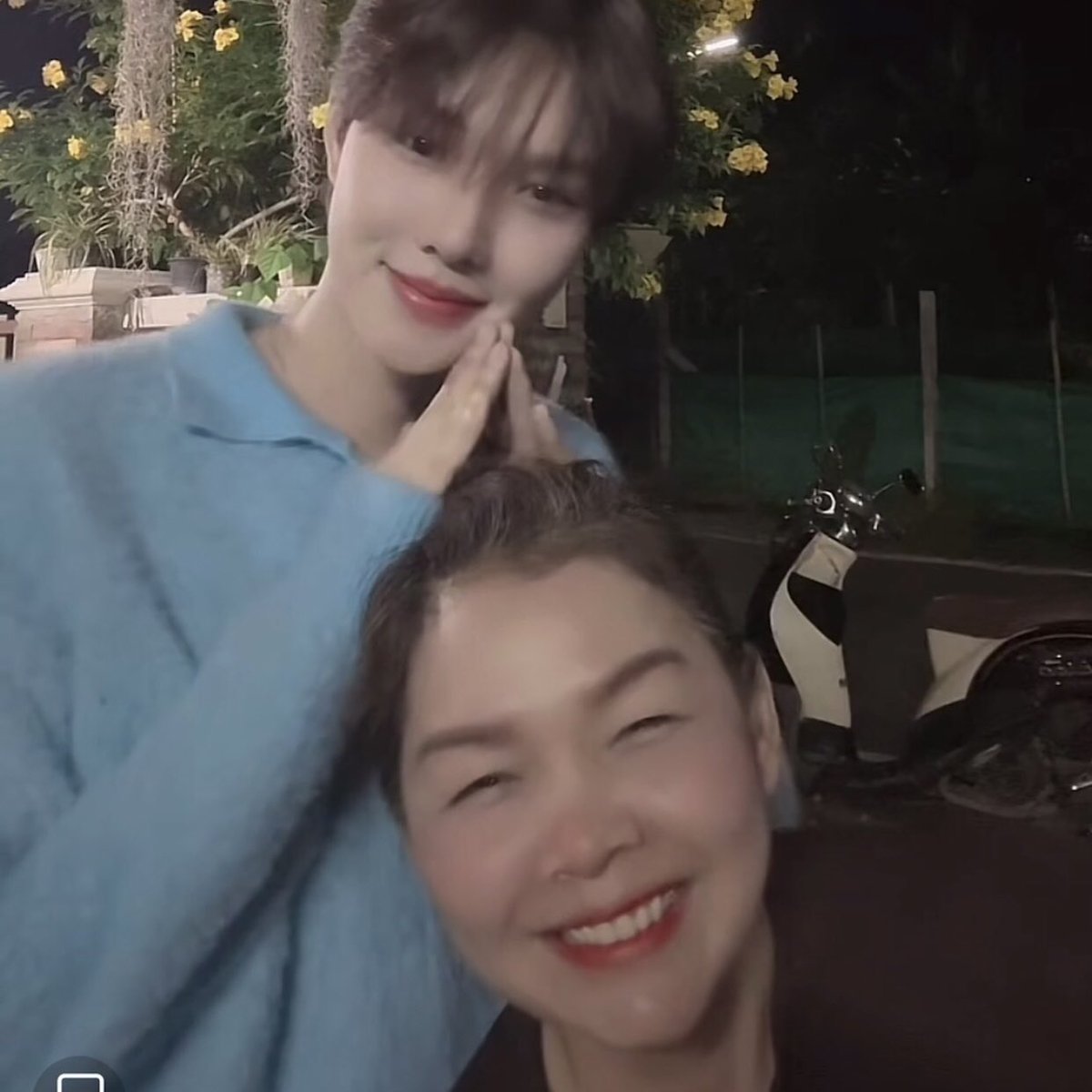 chinari28's tweet photo. 🤍 ขอบคุณนะคะ ขอบคุณที่เอ็นดูน้ำปิงนะคะทุกคน
🤍 ขอบคุณจั๊ดนักขอบคุณจั๊ดหลายเน้อทุกๆคน
🤍 ที่ฮักและเอ็นดูลูกบ่าวแม่
งื้อออ~ น่ารักขนาด น้ำปิงความน่ารัก ได้คุณแม่นี่เอง ทุกอย่างลงตัวมาก คุณแม่เลี้ยงดูน้ำปิงมาอย่างดีจริงๆ มวลความสุข มวลความอบอุ่น รักไม่ผิดคนจริงๆ🥹
#nampingster https://t.co/z5uG67l5vL