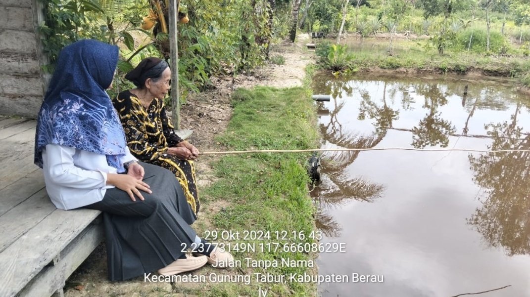 arek_berau's tweet photo. Selasa, 29/10/2024, Kunjungan anjangsana ke pelaku utama KP ; monitoring kegiatan usaha budidaya ikan air tawar di Kp. Melati Jaya Kecamatan Gunung Tabur Kabupaten Berau 
#GiatLuhkansatminkaltegal
#Luhkanberau https://t.co/FRIDBeNp7D