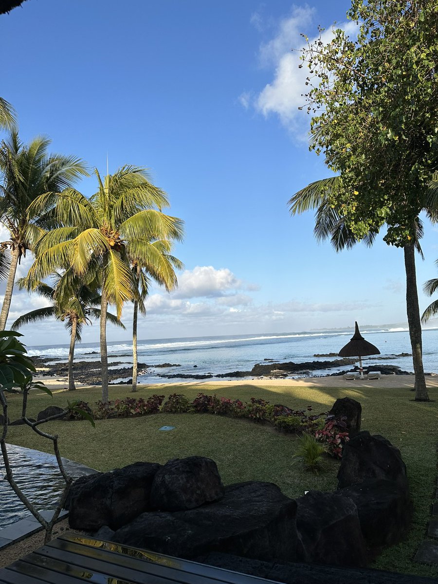 40iin's tweet photo. ♡ honeymoon in mauritius ♡ https://t.co/PedyALinFN
