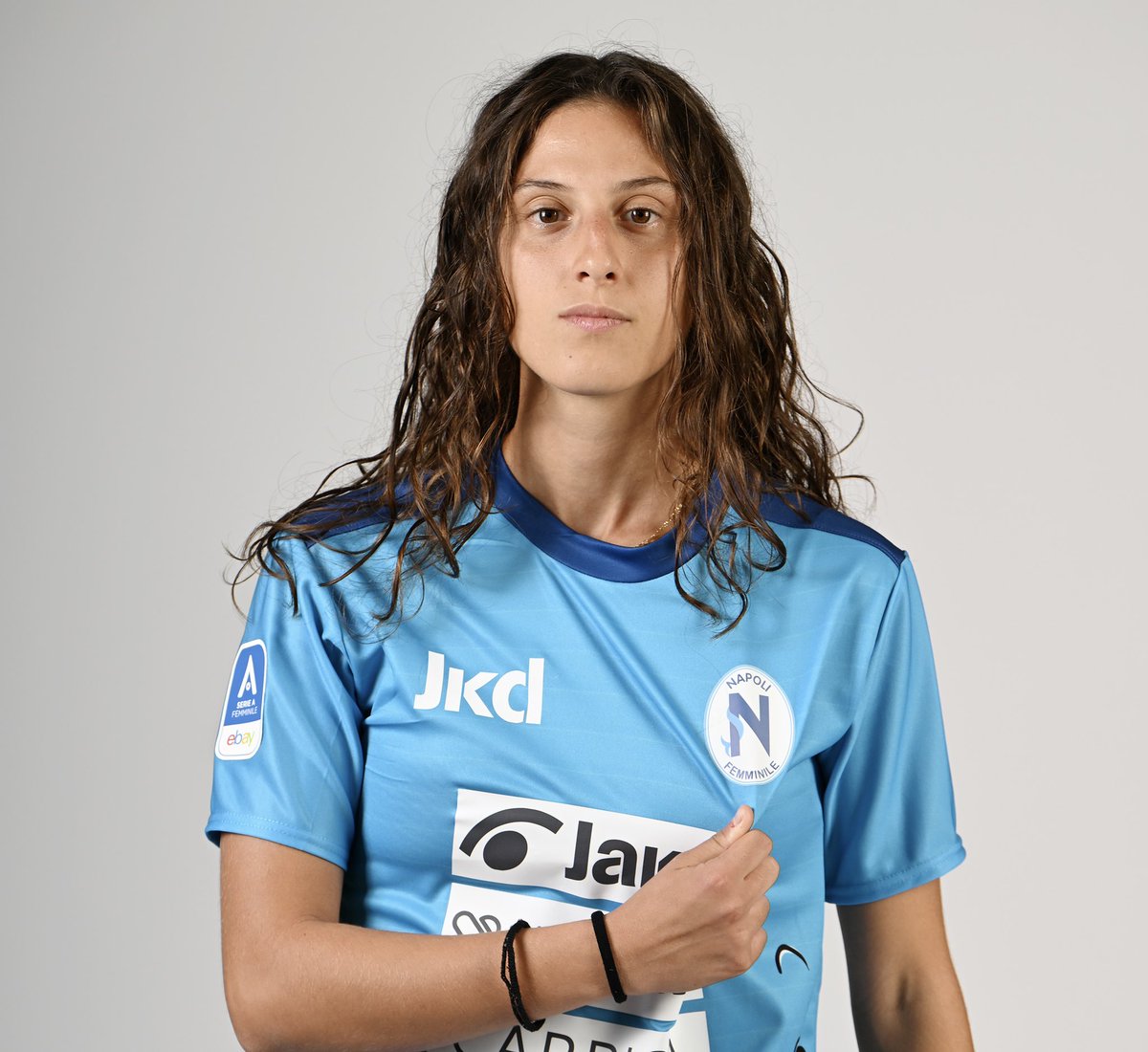 MirianaCardin's tweet photo. 🔜 Alice #Giai lascerà il #NapoliFemminile in questa sessione di calciomercato. La centrocampista di proprietà #JuventusWomen si trasferirà al #Bologna fino al termine della stagione. @ilbianconerocom https://t.co/dQ1NE9er9j