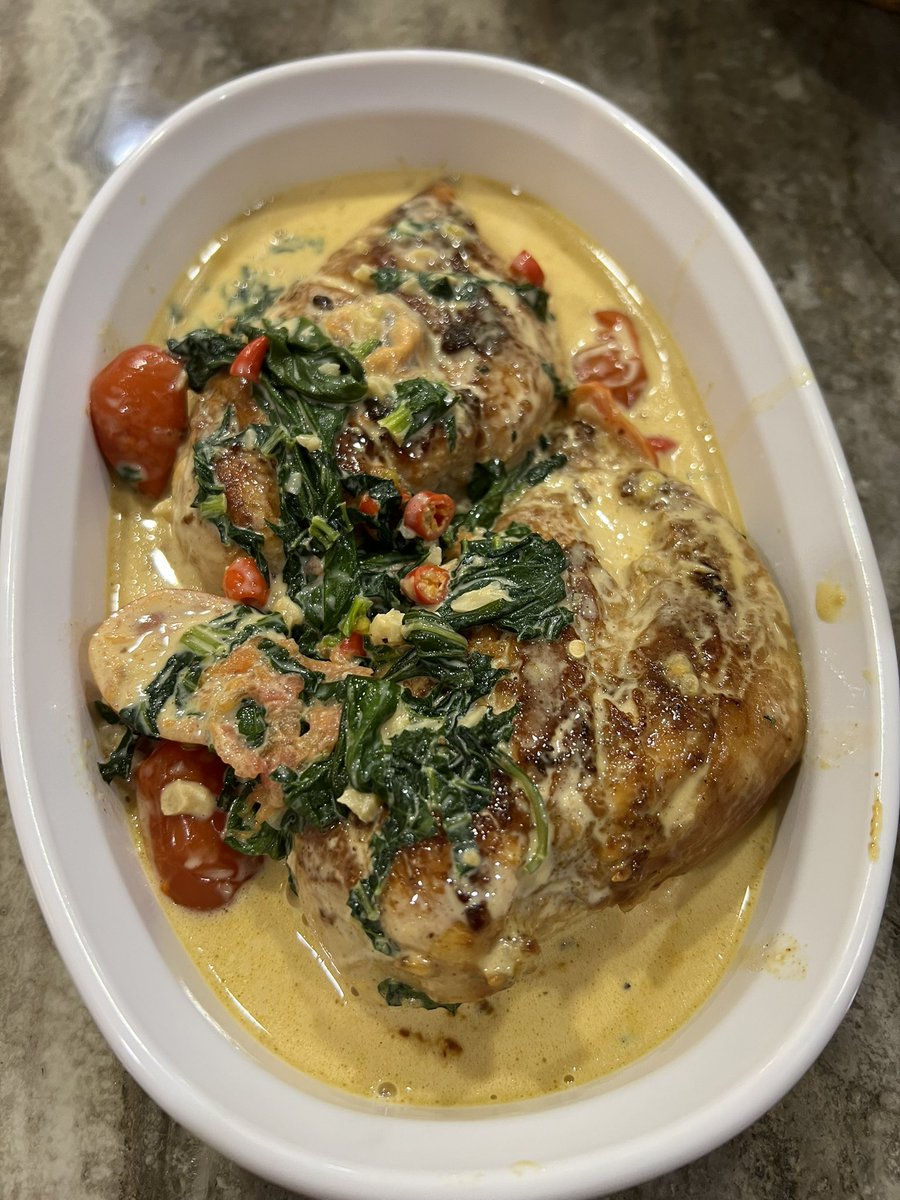 annshrh's tweet photo. 1st meal I cooked in 2025 🎉
Nasi butter + creamy grilled chicken https://t.co/8uOlKe5mMG