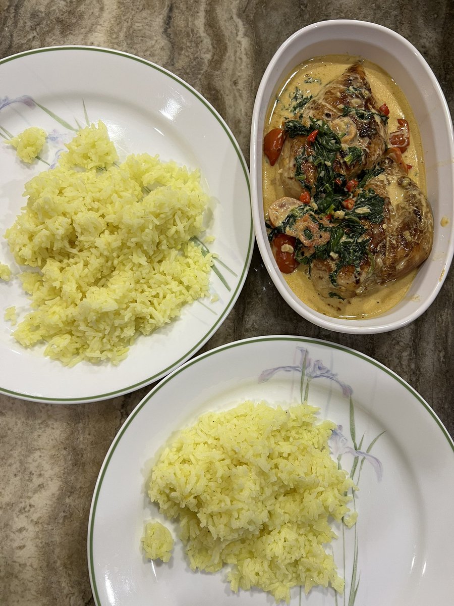 annshrh's tweet photo. 1st meal I cooked in 2025 🎉
Nasi butter + creamy grilled chicken https://t.co/8uOlKe5mMG