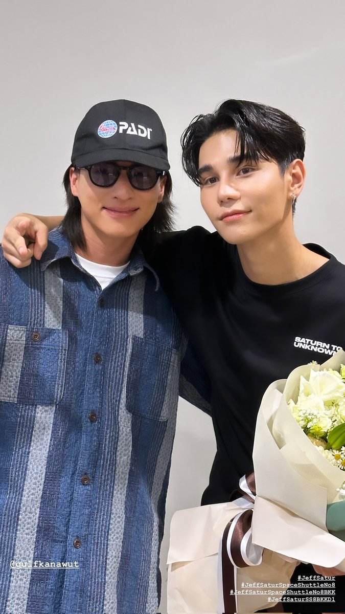 JeffSatur UnOfficialJapanFC (@jeffsatur_jfc) on Twitter photo 12/30-1/1 に日本で開催された
"BRIGHT GULF F.HERO COUNTDOWN SPECIAL LIVE in JAPAN"✨️
<a href="/gulfkanawut/">gulfkanawut</a> がJeff Saturの
"Dum Dum "を歌ってましたよー!!とのご報告がありました🙌
いつか2人が一緒にステージで歌ってくれますように🙏素敵なお知らせ、ありがとうございました♡
#JeffSatur 12/30-1/1 に日本で開催された
"BRIGHT GULF F.HERO COUNTDOWN SPECIAL LIVE in JAPAN"✨️
<a href="/gulfkanawut/">gulfkanawut</a> がJeff Saturの
"Dum Dum "を歌ってましたよー!!とのご報告がありました🙌
いつか2人が一緒にステージで歌ってくれますように🙏素敵なお知らせ、ありがとうございました♡
#JeffSatur