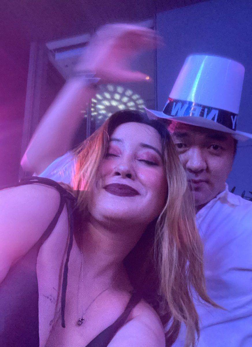 gecchatvr's tweet photo. starting the new year with my man @bairgo 🩶 https://t.co/SoIuVydi8a