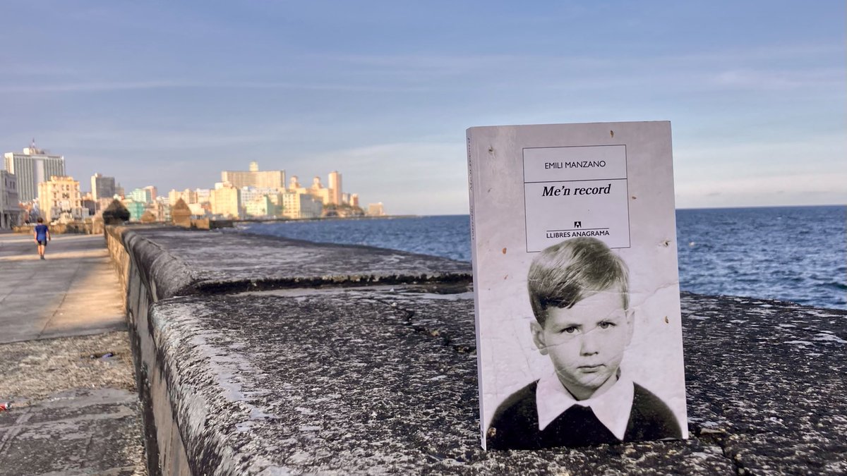 Magnífica presentació de "Me'n record" a La Havana. Moltíssimes gràcies al professor Ricardo Trujillo per les seves generoses paraules i a Ángela Acosta, jutgesa del districte de Habana Vieja, i al penalista Leonardo Bacallao, per facilitar la meva estada a la capital cubana