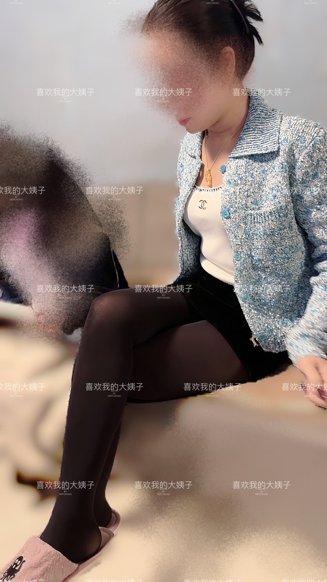 晚上好兄弟们，加班了加上堵车，刚到家一会
看到姐妹俩在逗孩子玩呢 https://t.co/pMGfTBbu9l