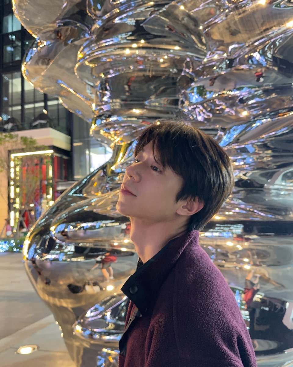 beamthxnasan's tweet photo. องศาที่ใช่...หันมาไหล่ให้โดนจอ 👉🏻👈🏻
#MarkMethasit ; @Mark_Recordy https://t.co/5XwKoYxexY