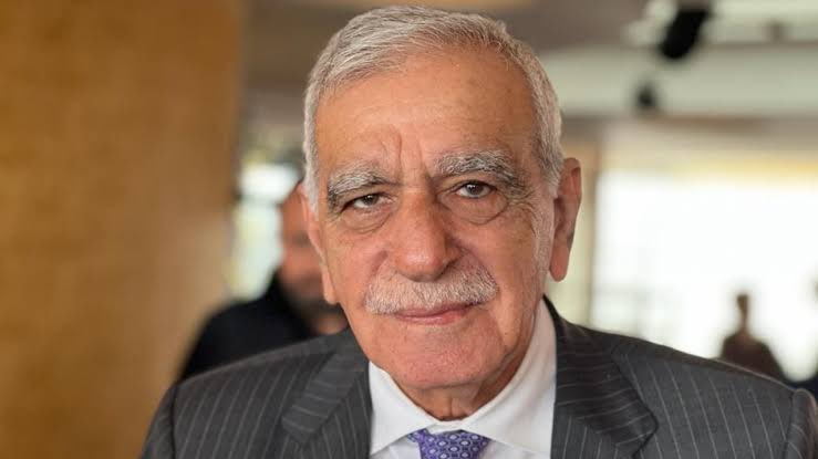 Sağcı Gazete tweet media