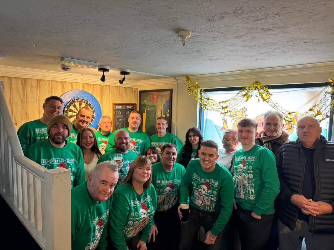 UtdadoRED_'s tweet photo. Last Saturday, some of Dion's closest family and friends came together to celebrate his life and raise some money for the @MindCharity

Dion was a dear friend who we lost to mental health earlier last year at the young age of 26.

Donations still welcome

https://t.co/k4AIrMrxCm https://t.co/Ay691Fnee3