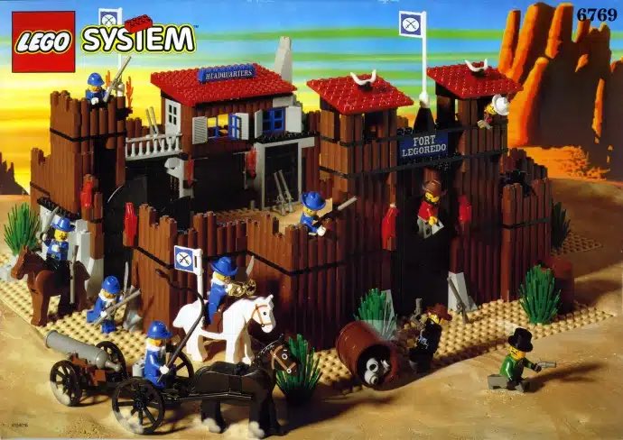 BricksMcGee's tweet photo. Some new year reading for you - our LEGO fan interview with Dan Konstanski, author of “The Secret Life of LEGO Bricks”.
https://t.co/MuMRW0PFWd
#lego #legofans #legomodels https://t.co/EvMP7YCYz5