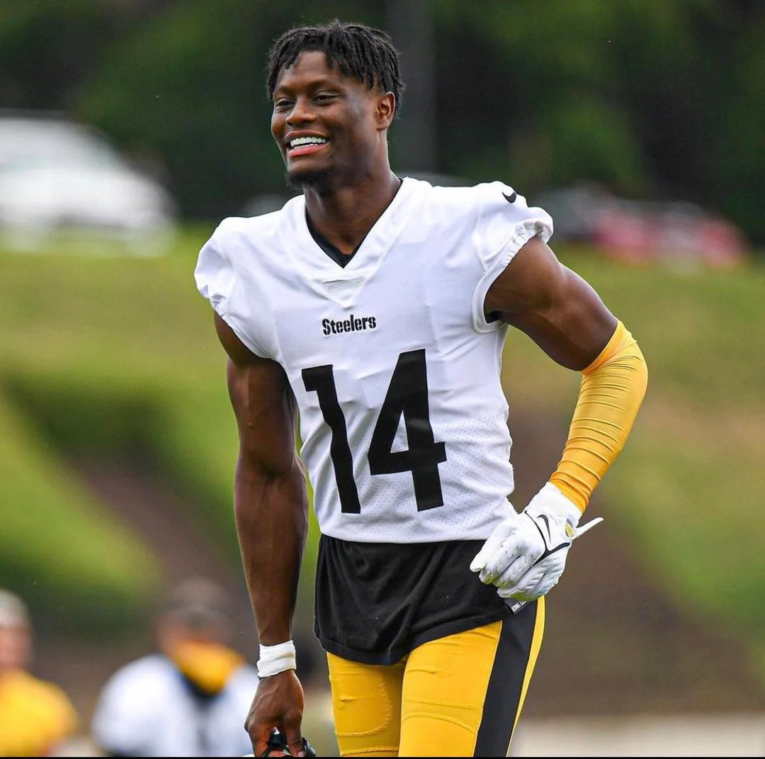 Underdog's tweet image. Yards needed to hit 1k this season...

George Pickens - 100
Jakobi Meyers - 96
Mike Evans - 85
Jauan Jennings - 77
DK Metcalf - 61
Tyreek Hill - 61
Calvin Ridley - 59