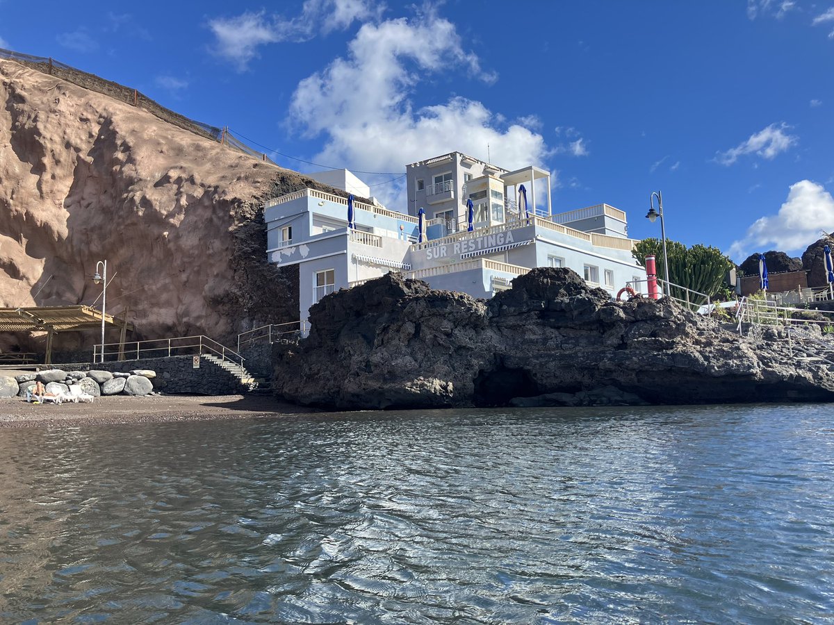 La Restinga (Isla de El Hierro). Esto es un hotel cerca de la playa.