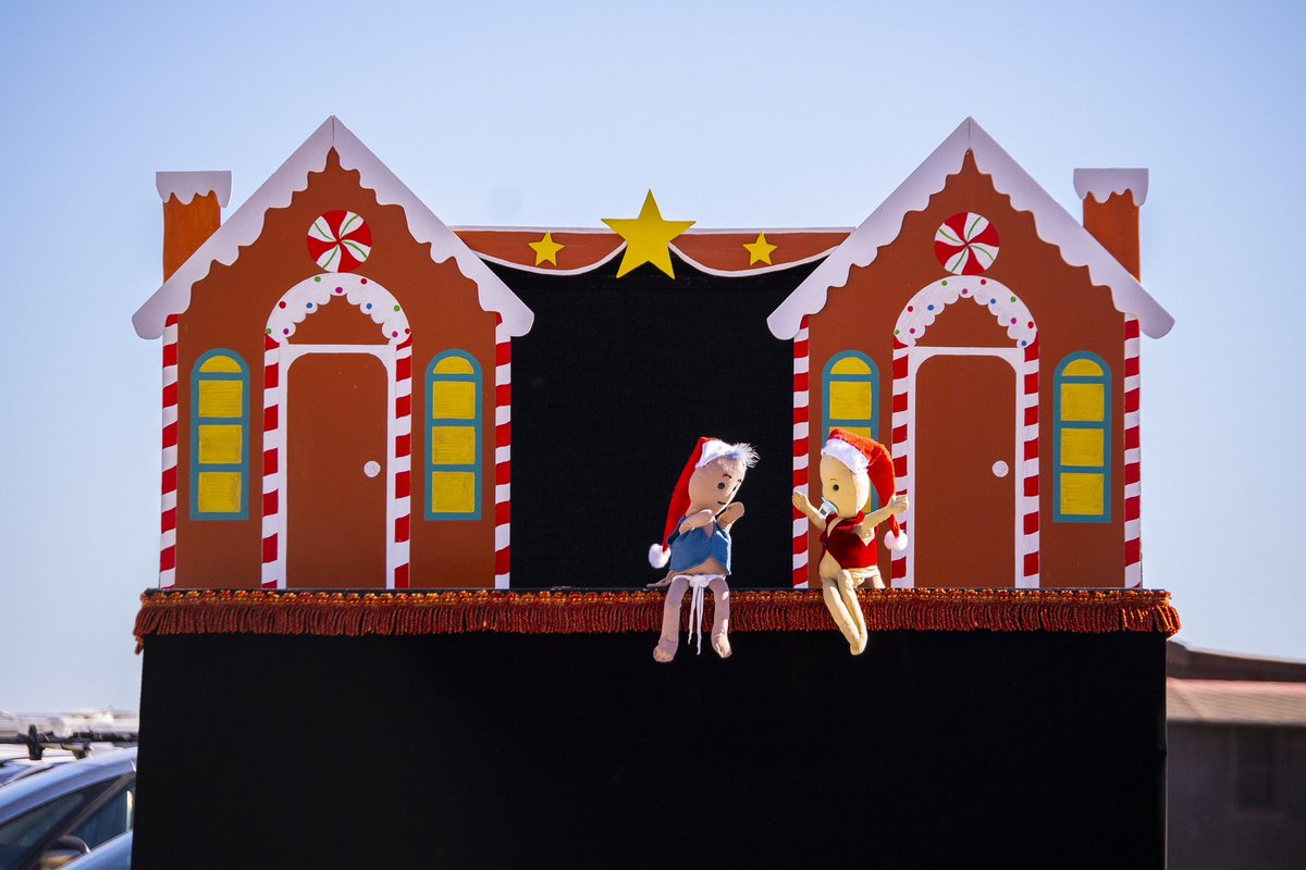 Este sábado títeres para toda la familia en la Alcazaba de Almería 😄

🎭 Historias de Navidad
🗓️ 4 de enero
⏰ 12:00 h.
📍 C.M. Alcazaba de Almería 
🎫 Entrada gratuita hasta completar aforo

#teatro #títeres #marionetas #puppet #theater #puppettheatre #teatrodetíteres