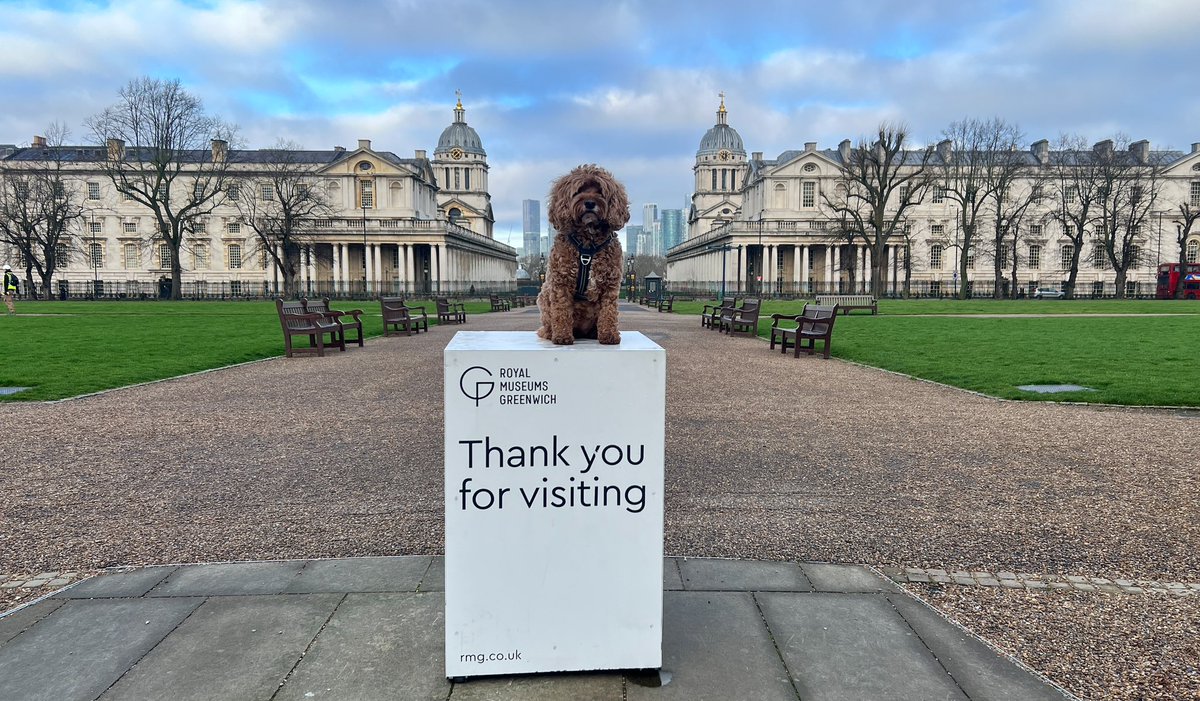 The best view in the world, and not a bad location either 💙 #greenwich #oldroyalnavalcollege #ornc #thequeenshouse