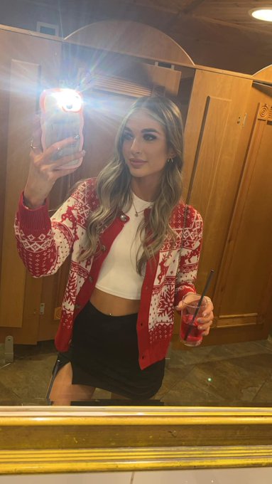 Watch beauty Princess's leaked NSFW photo on TwXstars