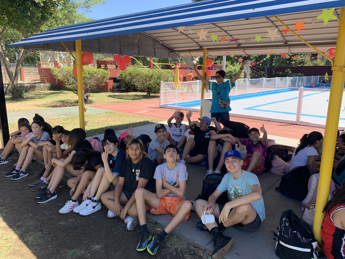 DeportesBA's tweet image. Los chicos y chicas de las #Colonias del poli #Dorrego compartiendo el primer desayuno