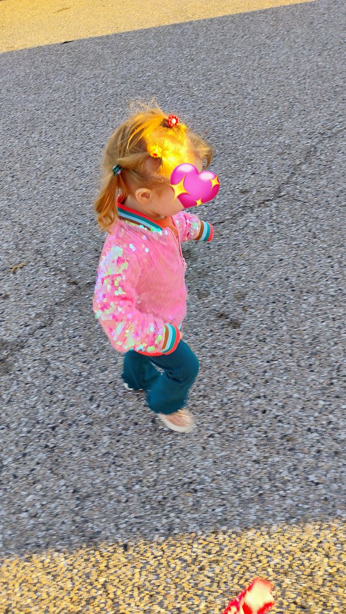 Top tier back to school outfit chosen by our fashionista. Shes sparkling so hard she's going like an NPC ready to give you a side quest.
