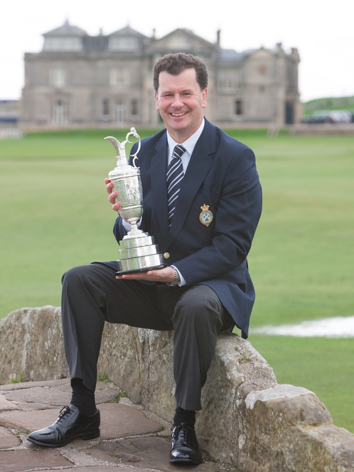 Breiti's tweet photo. David Rickman has been appointed an MBE in HM the Kingโs New Year Honourโs List for services to golf. See why! https://t.co/nbLwpPAFqR ๐โจ๐๏ธ๐ฌ๐ง #mbe #recogition #golfrules #randa #standrews #golfindustry #golfbusinessmonitor #careers https://t.co/NIazfD8cUc