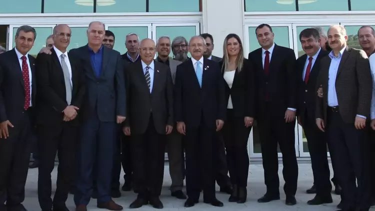 Tesisimizi ziyaret eden genel başkandan tesisimizi tahliye etmeye çalışan, hakaretamiz basın açıklaması duran ve gençlerin X sayfasını şikayet eden günlere geldik. 
<a href="/kilicdarogluk/">Kemal Kılıçdaroğlu</a> <a href="/eczozgurozel/">Özgür Özel</a> <a href="/herkesicinCHP/">CHP 🇹🇷</a> <a href="/cankayabelediye/">Çankaya Belediyesi</a>