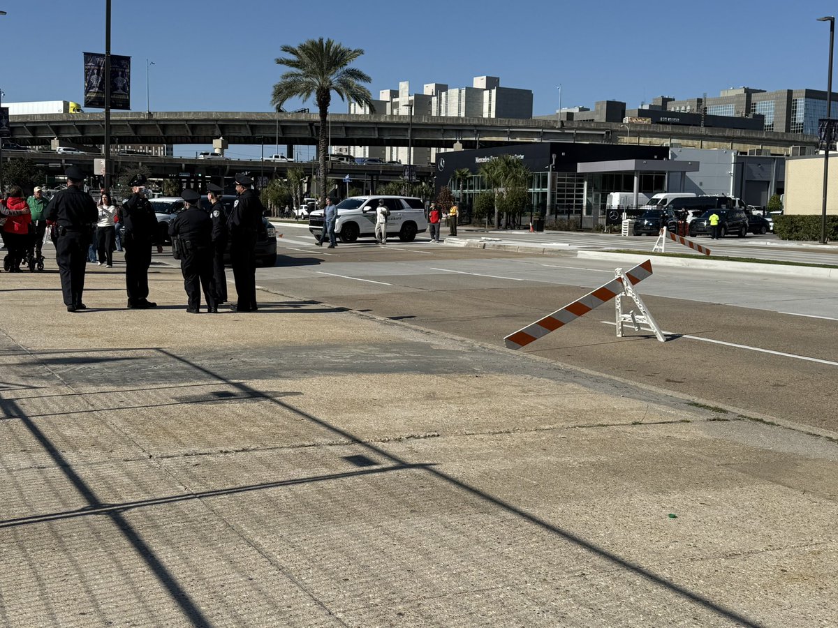 You can certainly see the law enforcement presence outside the Caesars Superdome in New Orleans ahead of today’s Sugar Bowl with UGA and Notre Dame!