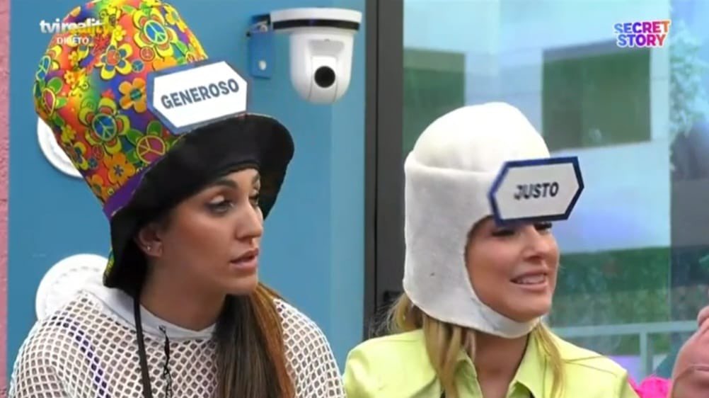 IuryTeam's tweet photo. E foi atribuído a generosidade a nossa Iury 🧚🧚‍♀️
.
.
#sstvi #teamiury #tvi #realityshow https://t.co/vafFdwPN0M