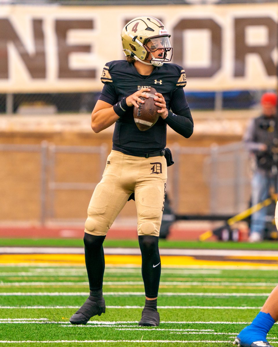 Tradon Bessinger (@tradonbessinger) on Twitter photo Junior season stats!
46 TD's (43 passing/3 rushing) 5 INT's
242-373 for 3, 674 yards (306/game)
1st Team All-State QB
1st Team All-Area QB
1st Team All-Region QB and Off POY
<a href="/DavisDartsFB/">Davis High Football</a> <a href="/ScottPeery2/">Scott Peery</a> <a href="/BlairAngulo/">Blair Angulo</a> <a href="/CoachDanny10/">Danny Hernandez</a> <a href="/BrandonHuffman/">Brandon Huffman</a> <a href="/CoachRoderick/">Aaron Roderick</a> <a href="/mmental7/">Mickey Mental</a> Junior season stats!
46 TD's (43 passing/3 rushing) 5 INT's
242-373 for 3, 674 yards (306/game)
1st Team All-State QB
1st Team All-Area QB
1st Team All-Region QB and Off POY
<a href="/DavisDartsFB/">Davis High Football</a> <a href="/ScottPeery2/">Scott Peery</a> <a href="/BlairAngulo/">Blair Angulo</a> <a href="/CoachDanny10/">Danny Hernandez</a> <a href="/BrandonHuffman/">Brandon Huffman</a> <a href="/CoachRoderick/">Aaron Roderick</a> <a href="/mmental7/">Mickey Mental</a>