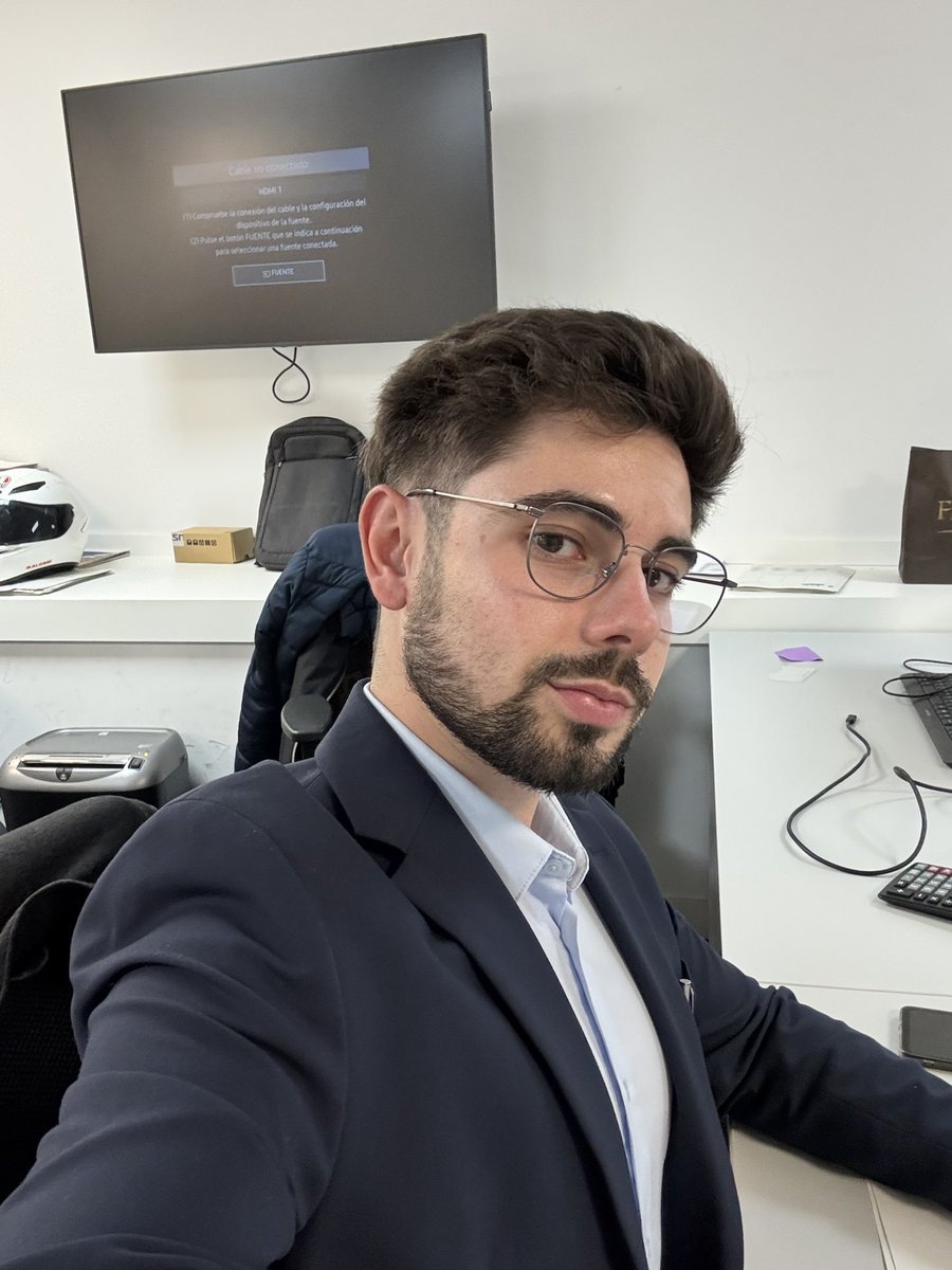 No sé en qué momento dejé de ser un twink a un señor adulto (aparentemente) responsable