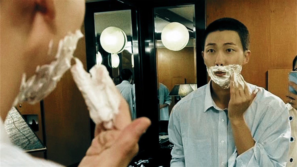 Namjoon Best rapper 
Namjoon Best Leader 
Namjoon Handsome 
WE LOVE YOU NAMJOON 
WE ARE PROUD OF YOU NAMJOON 
WITH NAMJOON TILL THE END
<a href="/BTS_twt/">방탄소년단</a>