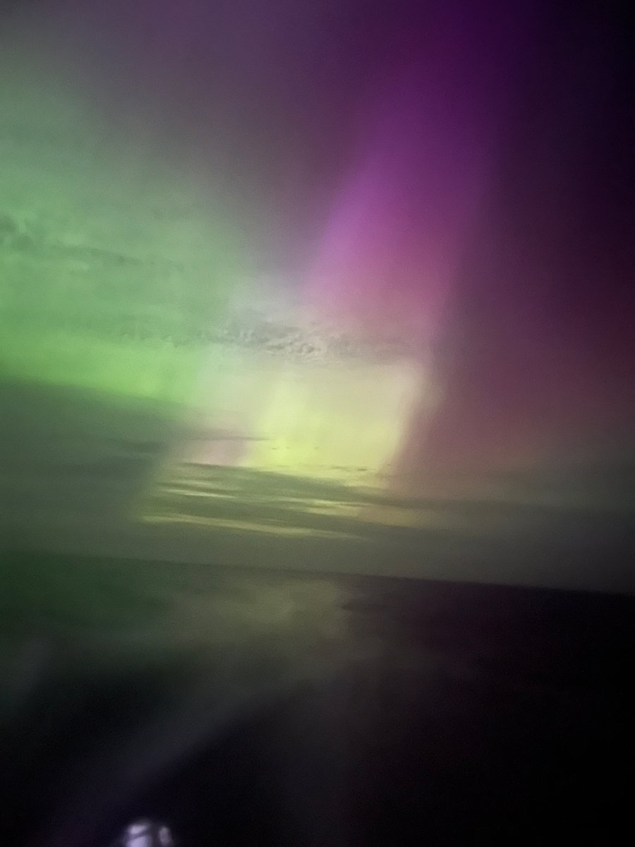 VendĂ©e Globe (@vendeeglobe) on Twitter photo Magnifiques aurores australes photographiĂ©es par <a href="/FabriceAmedeo/">Fabrice Amedeo</a> au large de la Nouvelle-ZĂ©lande đ Magnifiques aurores australes photographiĂ©es par <a href="/FabriceAmedeo/">Fabrice Amedeo</a> au large de la Nouvelle-ZĂ©lande đ