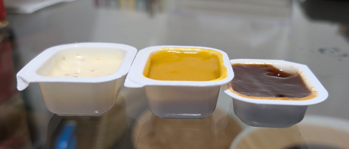 マクドナルドのナゲットのソースって量違ったっけ？？