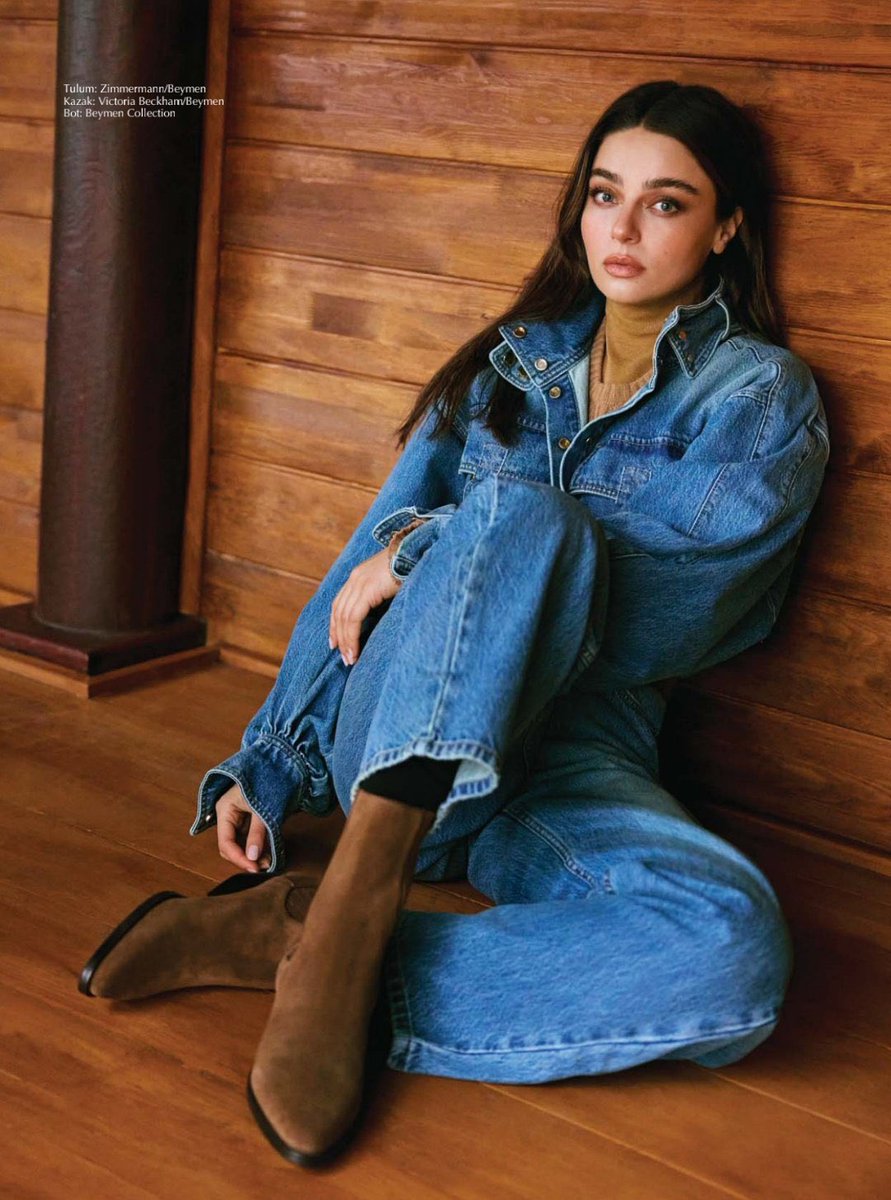 diziyolcusu's tweet photo. Işıltılı güzelliğiyle #AyçaAyşinTuran✨ https://t.co/CKFH5OOTQZ