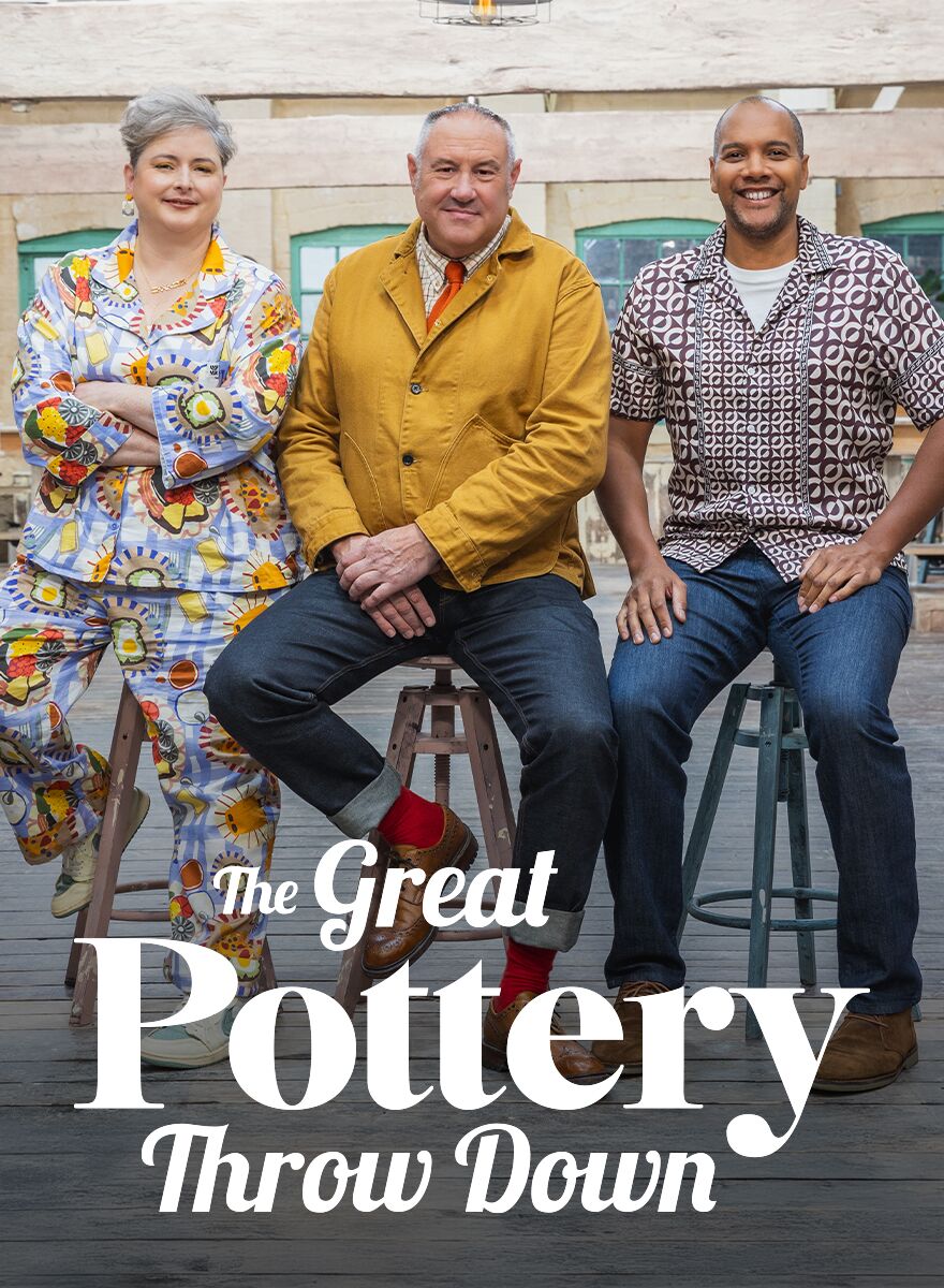 4Viewers's tweet image. #TheGreatPotteryThrowDown returns for a new series! @Siobhni hosts, as judges @KBJWhitstable and Rich Miller welcome 12 more of Britain's best home potters who will compete in this years’ battle of the clay! 7:45pm on @Channel4
