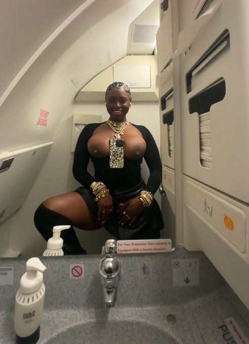 💀✈️ https://t.co/Auhfgg35mq