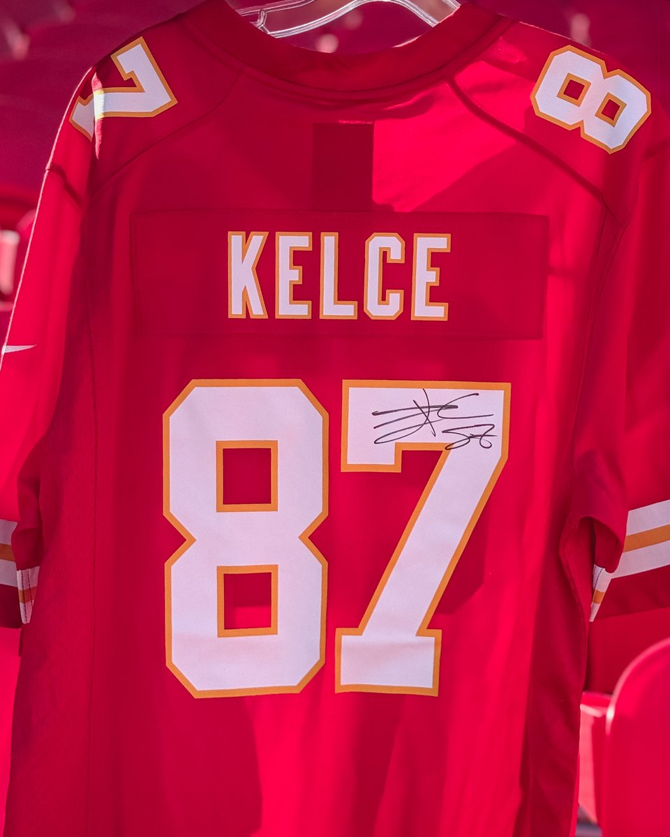 Kansas City Chiefs (@chiefs) on Twitter photo DOUBLE VOTE DAY YOU KNOW WHAT TO DO‼️
RT to help out TK and enter to win his signed jersey!
#WPMOYChallenge + <a href="/tkelce/">Travis Kelce</a> DOUBLE VOTE DAY YOU KNOW WHAT TO DO‼️
RT to help out TK and enter to win his signed jersey!
#WPMOYChallenge + <a href="/tkelce/">Travis Kelce</a>