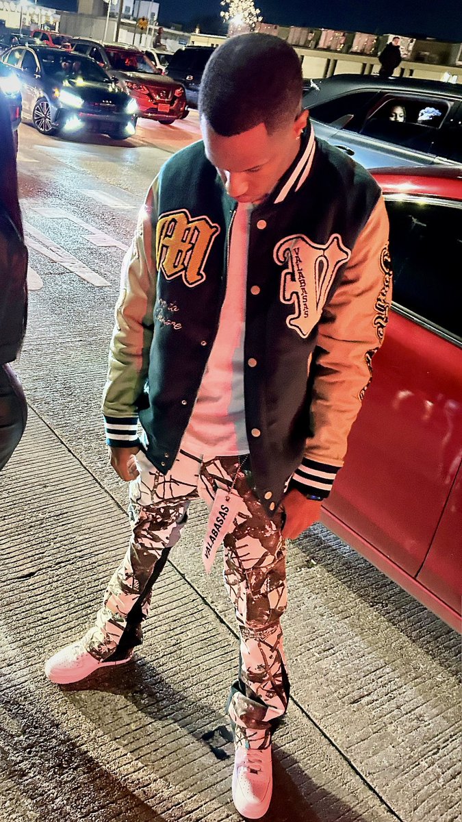 Introduce myself like I’m HIM 🦅