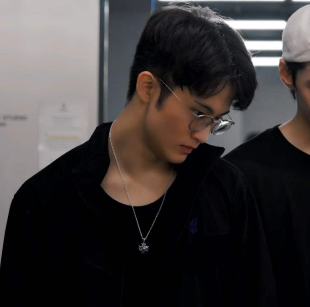 markmoIo's tweet photo. 🖤 https://t.co/3YCpZ55Wst