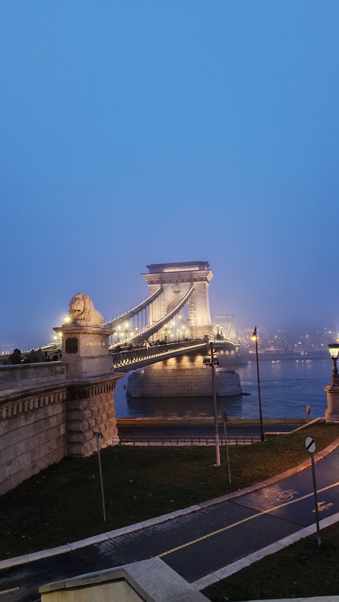 ActivistOfMusic's tweet image. Budapest 🇭🇺
Day 3
#Vacation #TripVibes #Budapest #Hungary #Firstof2025 #MyView