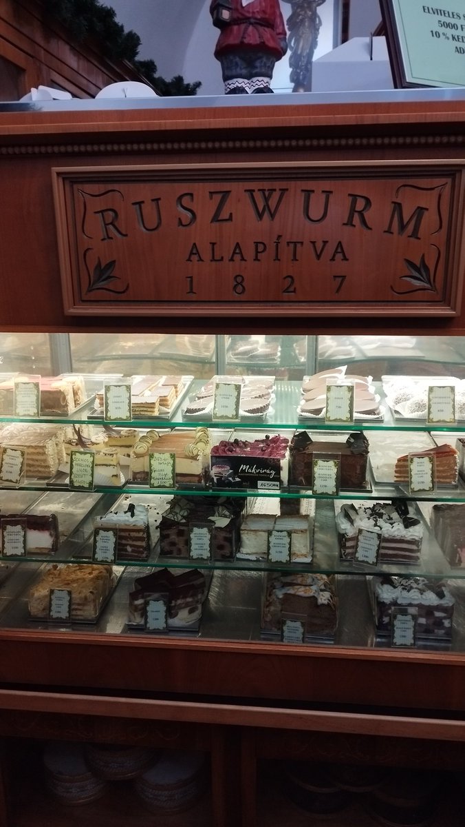 ActivistOfMusic's tweet image. Budapest 🇭🇺
Day 3
#Vacation #TripVibes #Budapest #Hungary #Firstof2025 #MyView