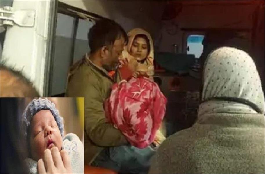 HaryanaKesari's tweet image. चलती ट्रेन में दिया महिला ने बच्चे को जन्म, उदयपुर से दिल्ली जाते समय रेवाड़ी में हुई डिलीवरी
#BirthChild #MovingTrain #Rewari