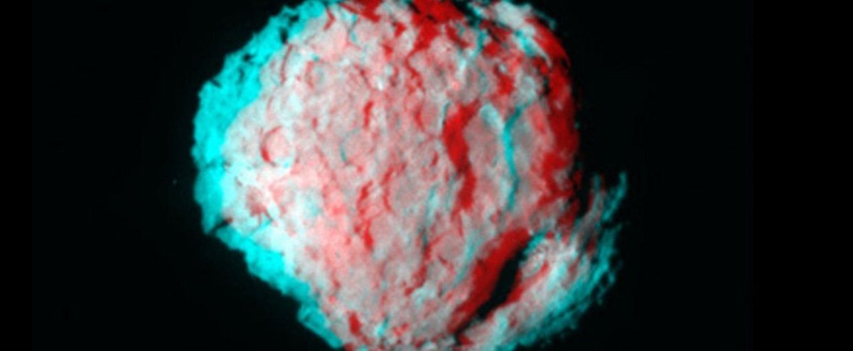 Astro_Cady's tweet image. A pioneering moment in space exploration! #OTD 1/2/2004, @NASA&apos;s #Stardust completed the first ever #SampleReturn from a ☄️comet (#Wild2). It revealed  comets may contain material from the early Sun, changing our understanding of #comet formation. 
@NASAJPL #space