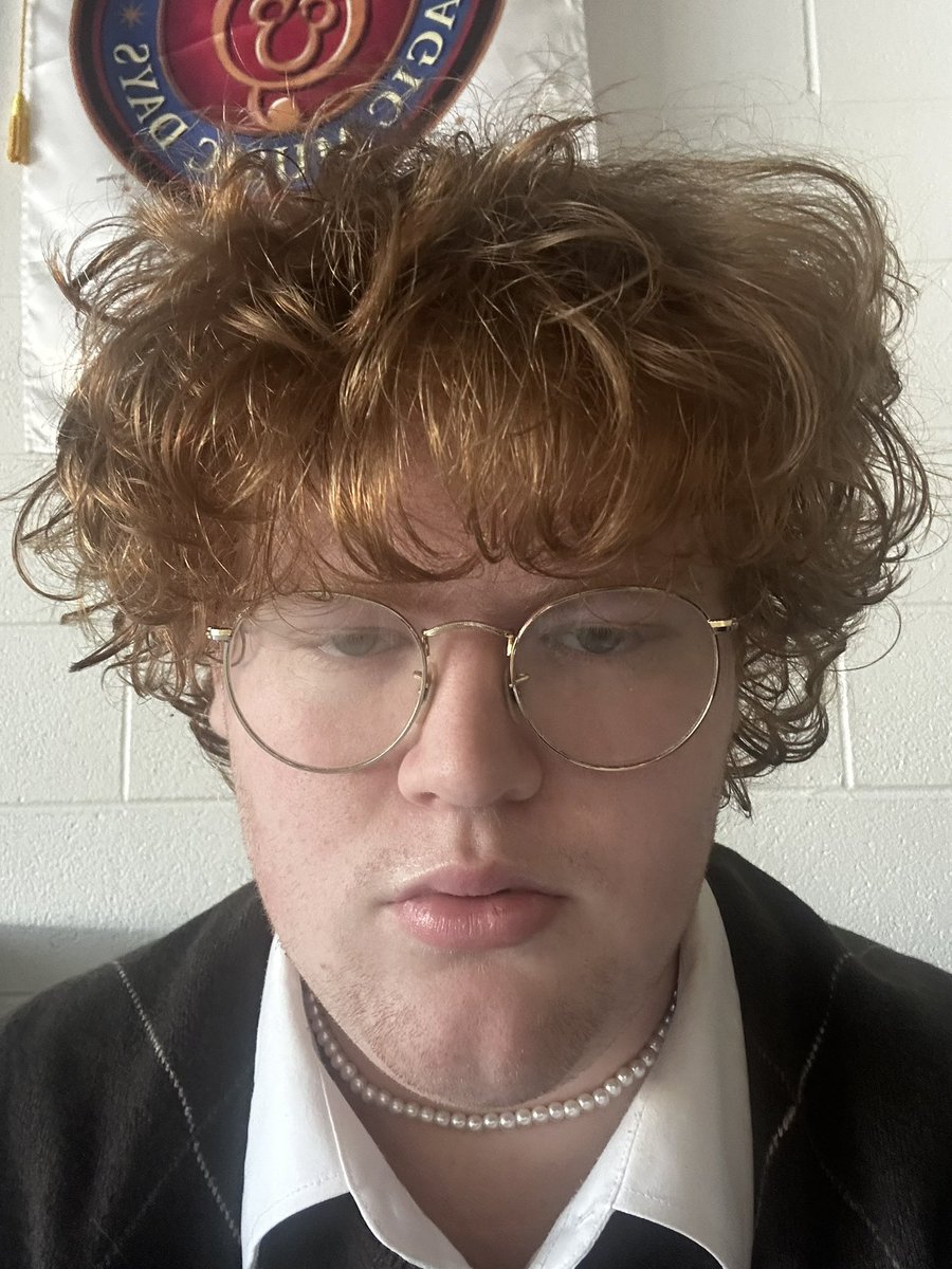 itsdkon_'s tweet photo. I would never get drunk on New Year’s Eve.

A guy like me starting the new year hungover? Never.

Personally, I do all of my drinking on January 2nd, after I know my year has already gone to shit. https://t.co/xu8beDkGis