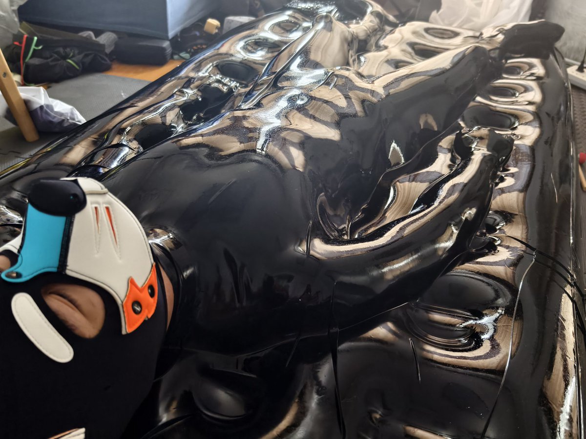 胶床初体验
📷:<a href="/latexsheepccx/">青野大葱</a>