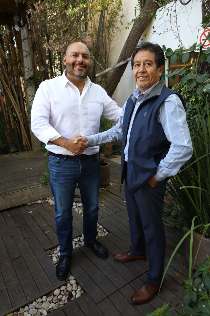 DifundeDgo's tweet image. Se suma al equipo de @IvanGurrolaVega el Dr. Jesús Dávila Valero, ex presidente municipal, ex diputado local y ex regidor del PT. Reconocido como un destacado duranguense, referente de la izquierda y profesional con amplia trayectoria en el ámbito de la salud en Durango.