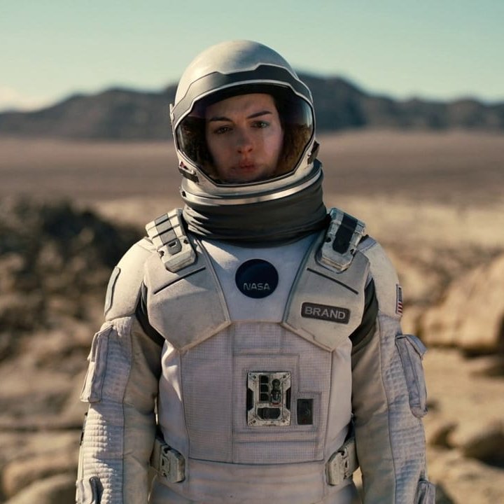 — Interestelar

🗓️ Quando: 9 de janeiro
📍 Onde: Cinemas

Com o nosso tempo na Terra chegando ao fim, um time de exploradores é responsável pela missão mais importante da história da humanidade: viajar além desta galáxia para descobrir se a raça humana tem futuro além das