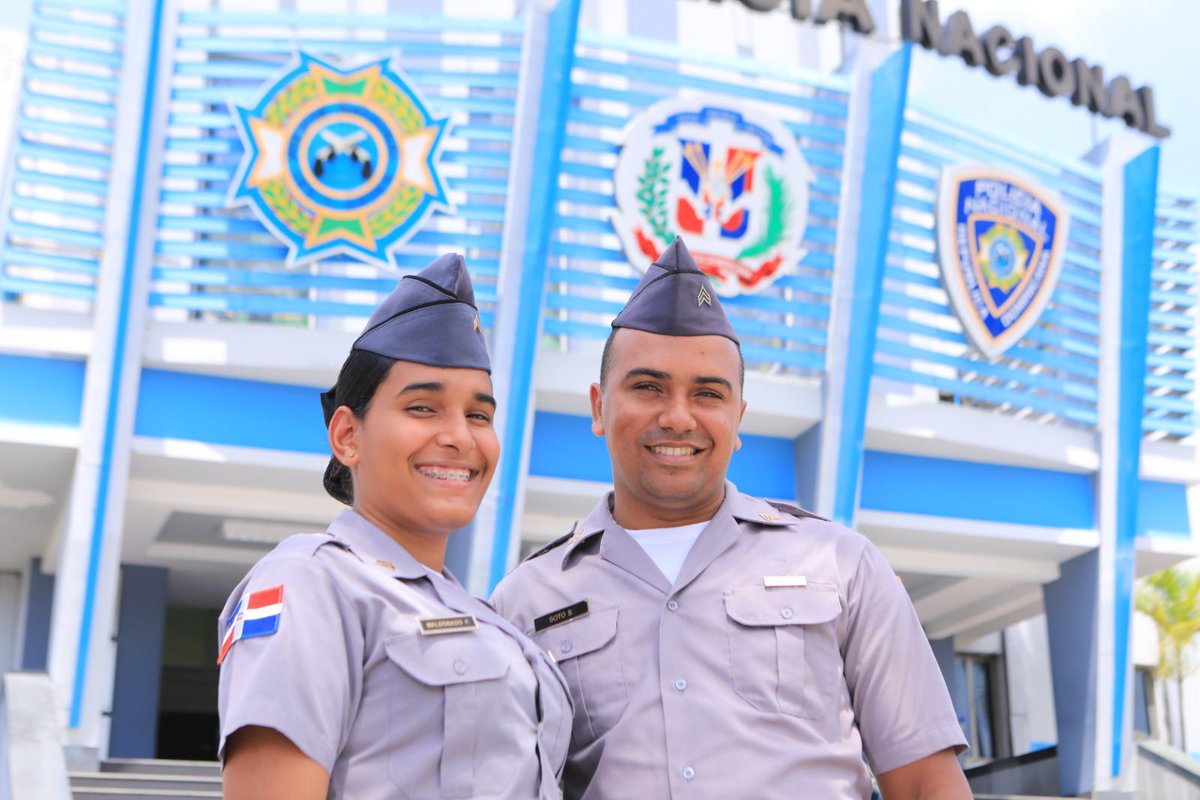 Asociación de Esposas de Oficiales P.N. (@AseopnaRD) / Posts / X, image size:1200x800