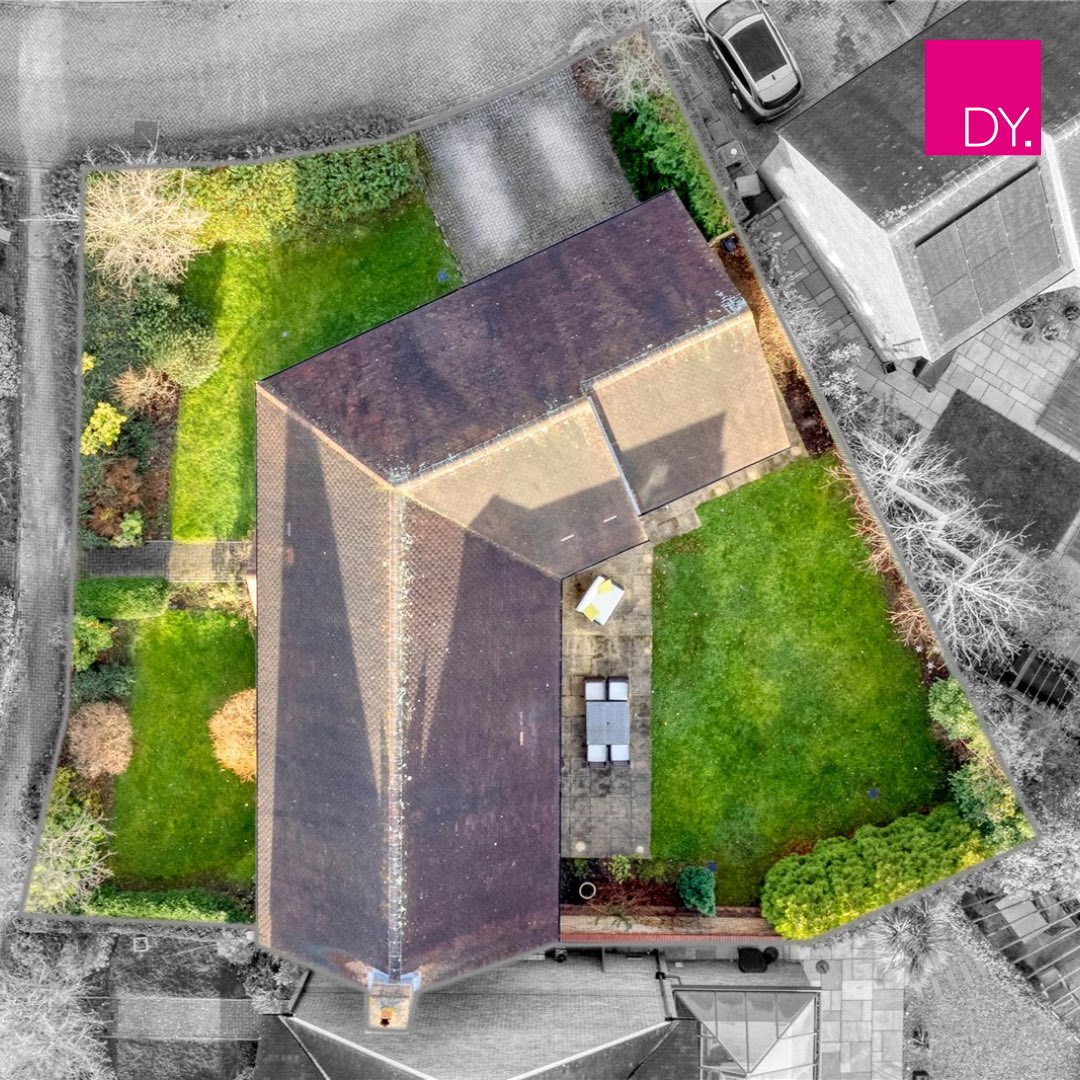 For Sale 🏠 Highgrove Avenue, Ascot📍

🩷 Substantial Family Home
🩶 Approaching 3000 sq ft
🩷 Five Bedrooms/Three Bathrooms
🩶 Fantastic Corner Plot
🩷 Prime Ascot Location
🩶 Double Garage
🩷 Driveway Parking
🩶 Excellent School Catchment

🌐 duncanyeardley.co.uk/property/highg…